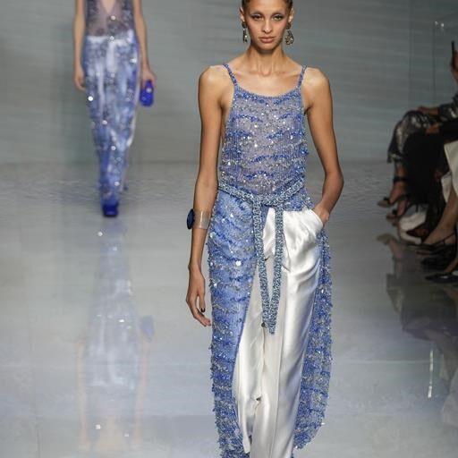 Giorgio Armani closes Milan Fashion Week with good vibes and familiar guests in the front row